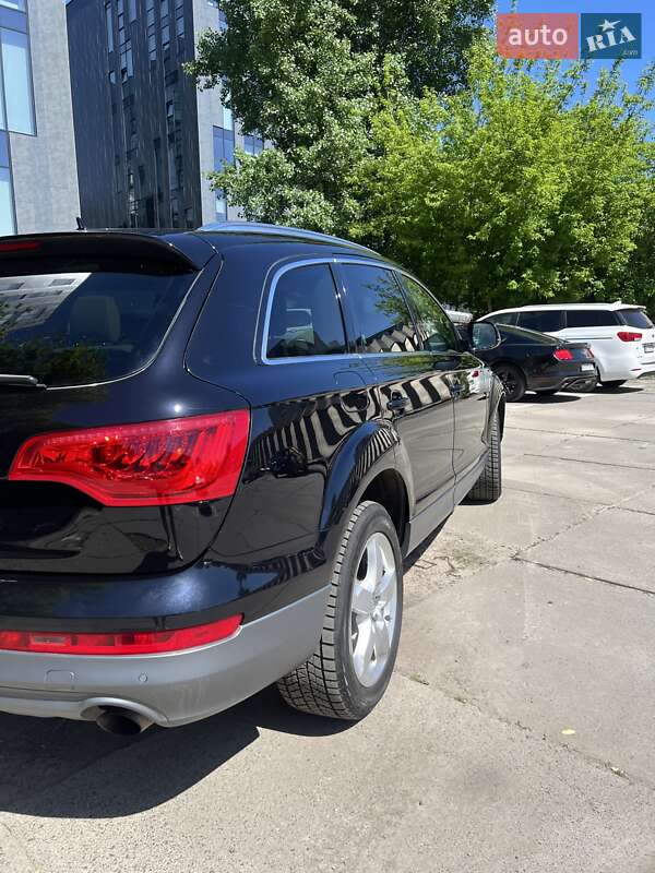 Внедорожник / Кроссовер Audi Q7 2011 в Киеве