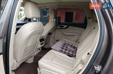Внедорожник / Кроссовер Audi Q7 2018 в 