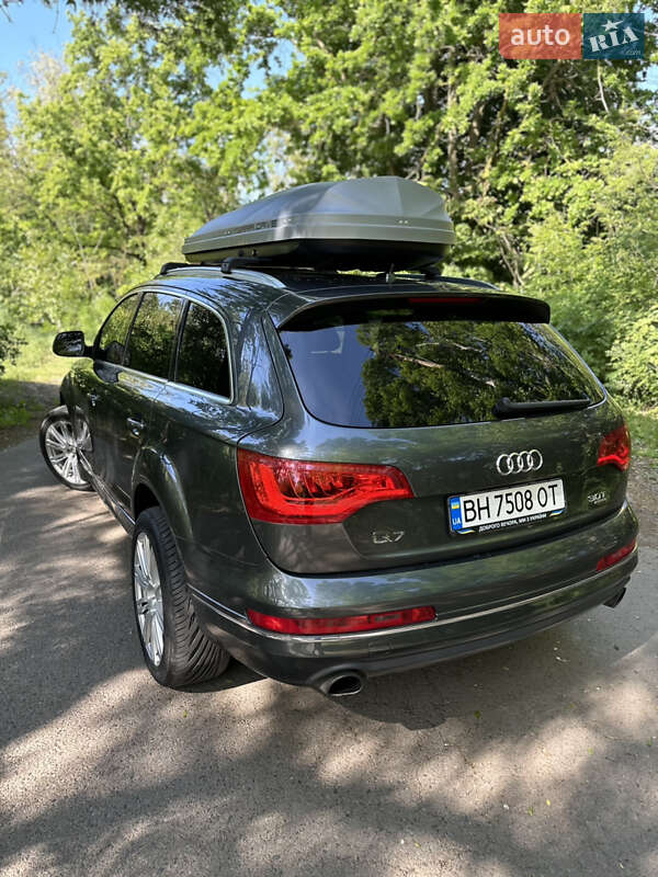 Позашляховик / Кросовер Audi Q7 2015 в Одесі
