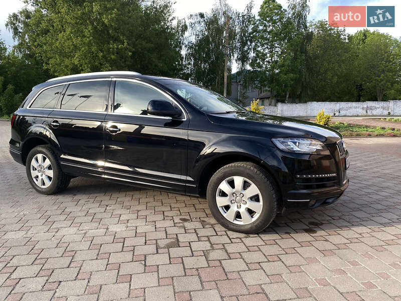 Внедорожник / Кроссовер Audi Q7 2013 в Звягеле