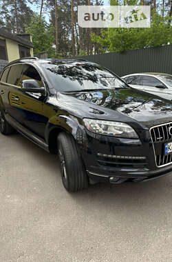 Позашляховик / Кросовер Audi Q7 2013 в Києві