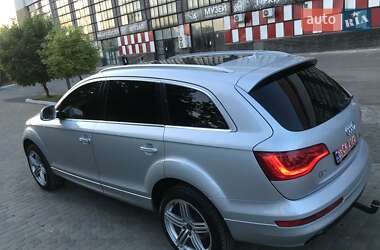 Внедорожник / Кроссовер Audi Q7 2011 в Луцке