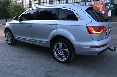 Позашляховик / Кросовер Audi Q7 2011 в Луцьку