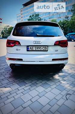 Внедорожник / Кроссовер Audi Q7 2015 в Днепре