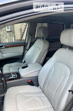 Внедорожник / Кроссовер Audi Q7 2011 в Владимир-Волынском