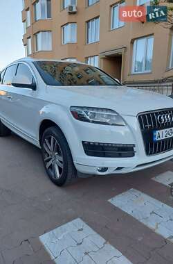 Внедорожник / Кроссовер Audi Q7 2014 в Киеве