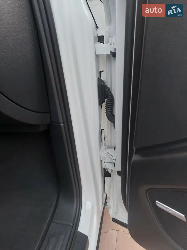 Audi Q7 2014 VIN WA1LGAFE1FD001476 фото оголошення 87 з 161