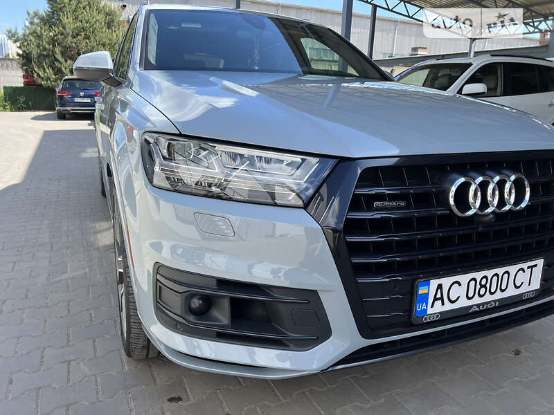 Внедорожник / Кроссовер Audi Q7 2019 в Луцке