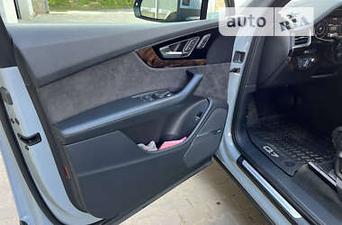 Внедорожник / Кроссовер Audi Q7 2019 в 