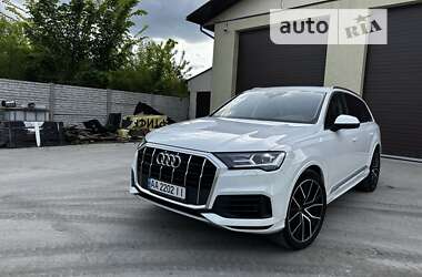 Позашляховик / Кросовер Audi Q7 2020 в Києві