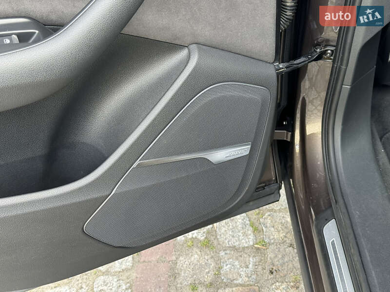 Внедорожник / Кроссовер Audi Q7 2015 в Киеве