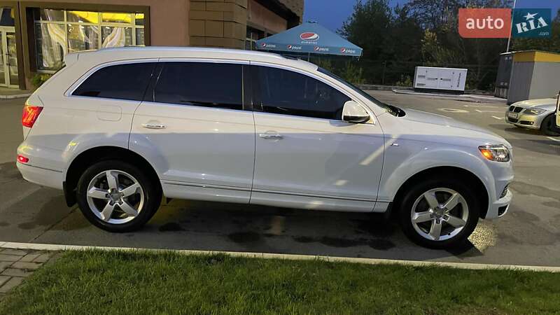 Позашляховик / Кросовер Audi Q7 2012 в Києві