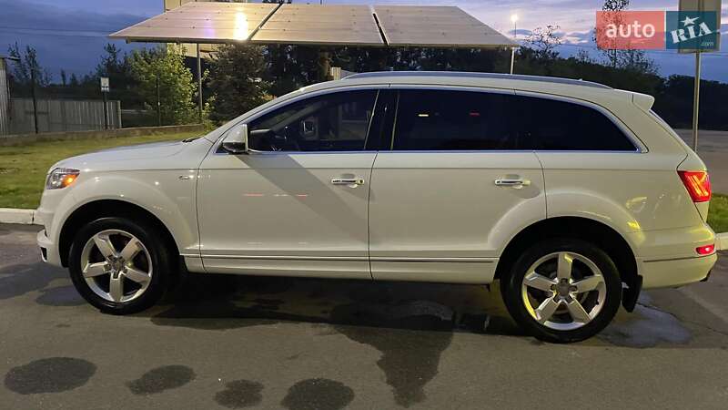 Позашляховик / Кросовер Audi Q7 2012 в Києві