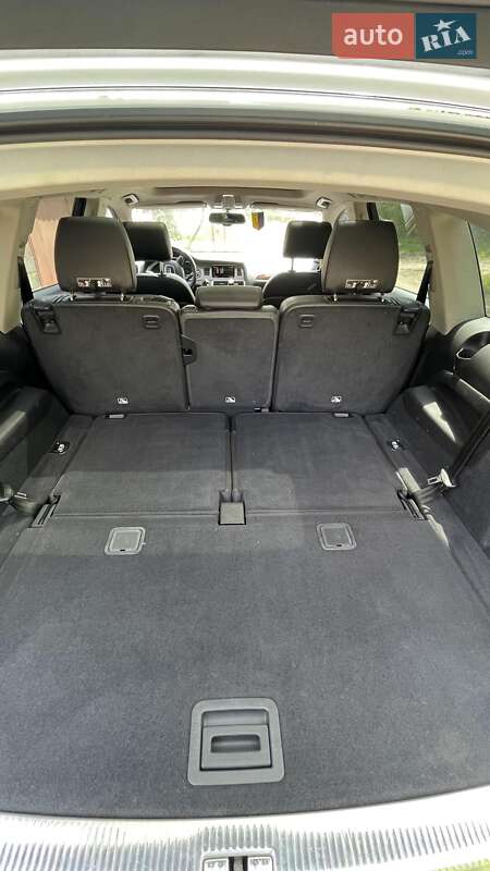 Позашляховик / Кросовер Audi Q7 2012 в Києві