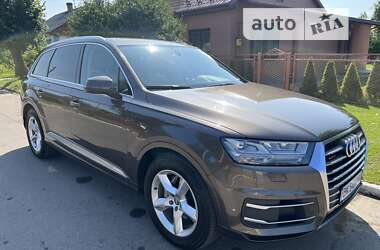 Позашляховик / Кросовер Audi Q7 2015 в Олевську