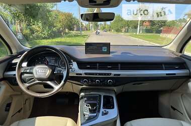 Позашляховик / Кросовер Audi Q7 2015 в Олевську