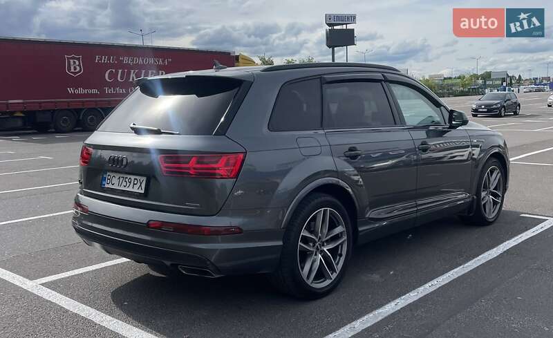 Позашляховик / Кросовер Audi Q7 2018 в Львові