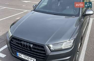 Внедорожник / Кроссовер Audi Q7 2018 в 