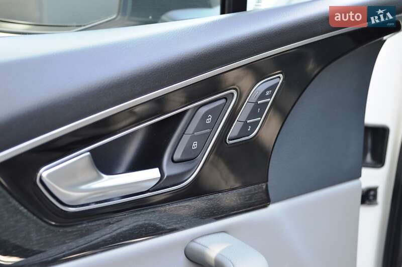 Позашляховик / Кросовер Audi Q7 2016 в Одесі