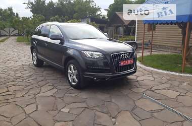 Позашляховик / Кросовер Audi Q7 2015 в 