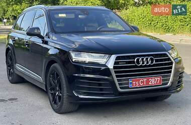 Внедорожник / Кроссовер Audi Q7 2016 в 