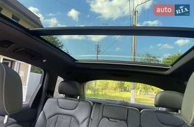 Внедорожник / Кроссовер Audi Q7 2016 в 