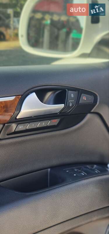 Внедорожник / Кроссовер Audi Q7 2013 в Ужгороде фото 36 Внедорожник / Кроссовер Audi Q7 2013 в Ужгороде