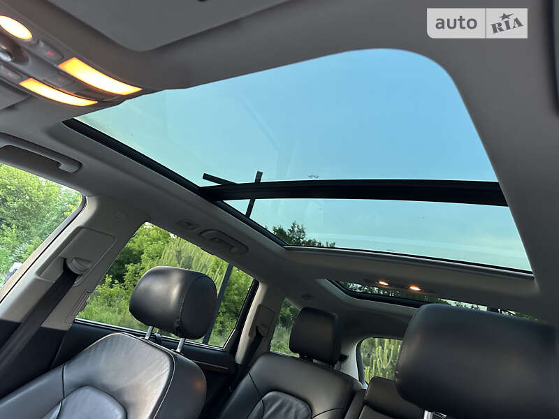 Позашляховик / Кросовер Audi Q7 2015 в Рівному