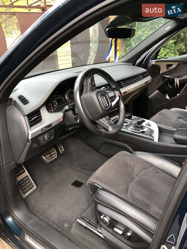 Внедорожник / Кроссовер Audi Q7 2018 в Киеве