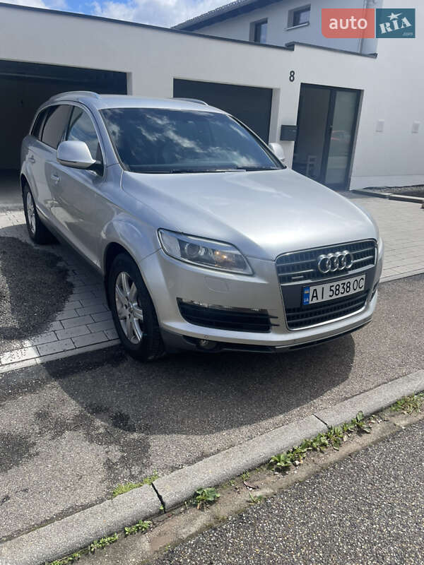 Позашляховик / Кросовер Audi Q7 2006 в Києві