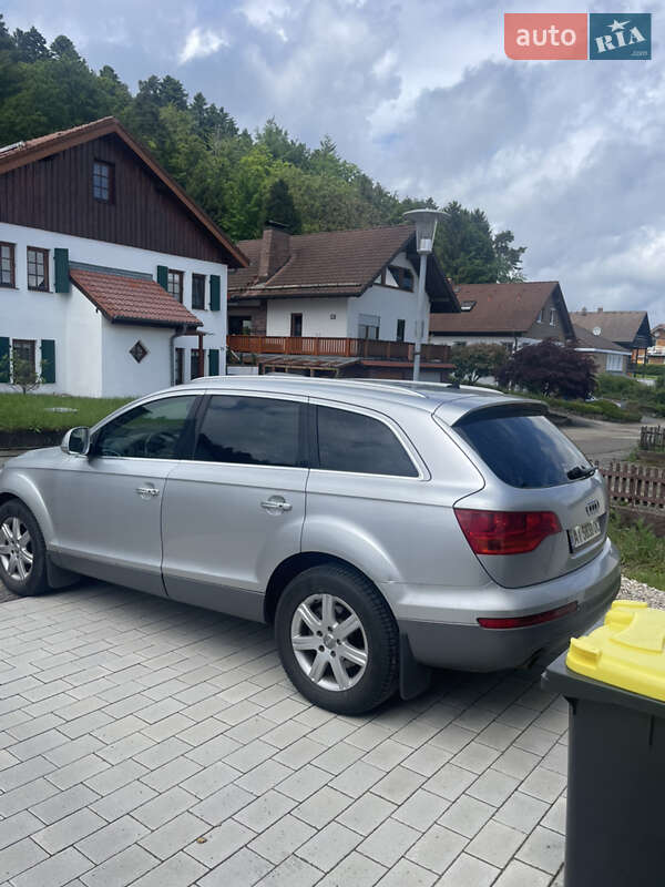 Позашляховик / Кросовер Audi Q7 2006 в Києві