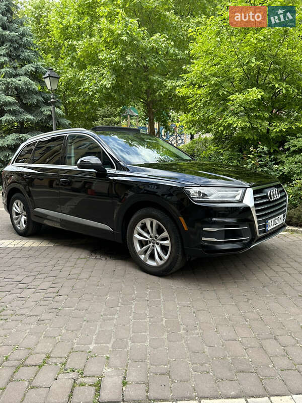 Внедорожник / Кроссовер Audi Q7 2015 в Киеве