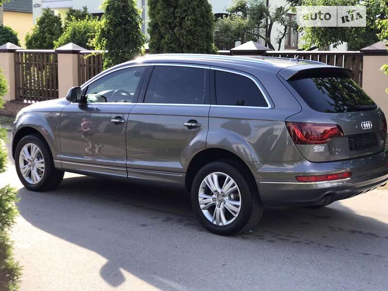 Внедорожник / Кроссовер Audi Q7 2011 в Луцке