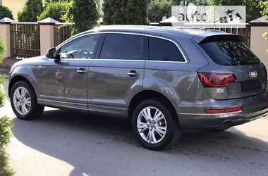 Внедорожник / Кроссовер Audi Q7 2011 в Луцке