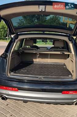 Внедорожник / Кроссовер Audi Q7 2012 в 