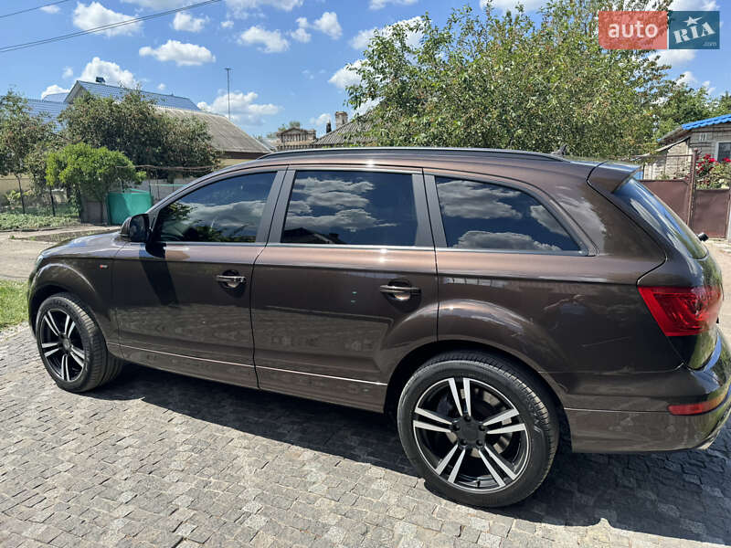 Внедорожник / Кроссовер Audi Q7 2011 в Днепре