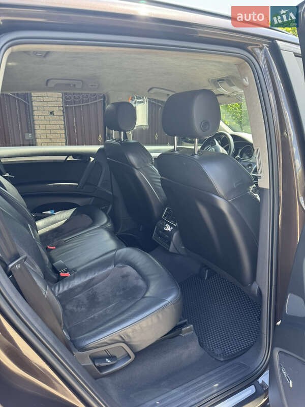 Внедорожник / Кроссовер Audi Q7 2011 в Днепре