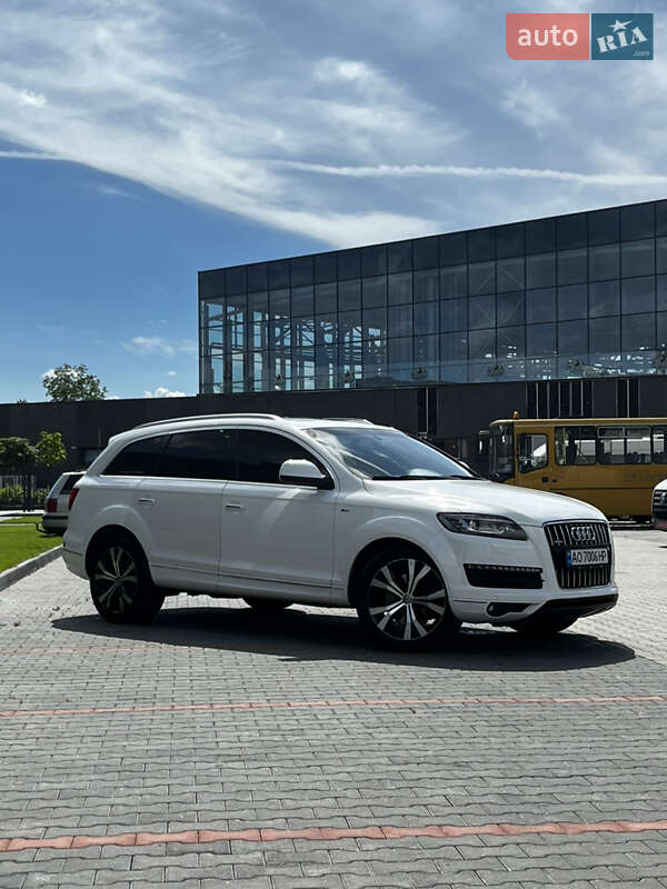 Позашляховик / Кросовер Audi Q7 2010 в Мукачевому