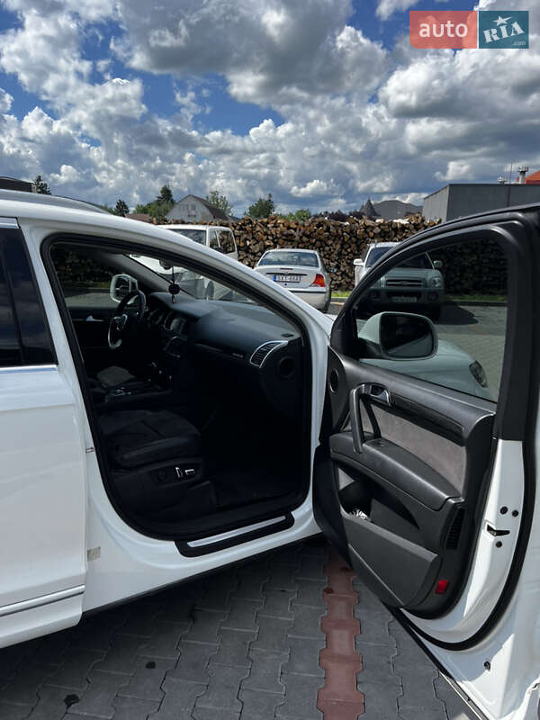 Позашляховик / Кросовер Audi Q7 2010 в Мукачевому