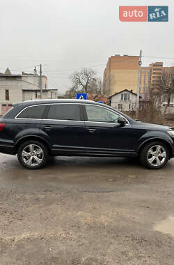Внедорожник / Кроссовер Audi Q7 2011 в 