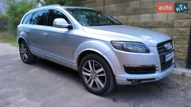 Внедорожник / Кроссовер Audi Q7 2007 в Одессе