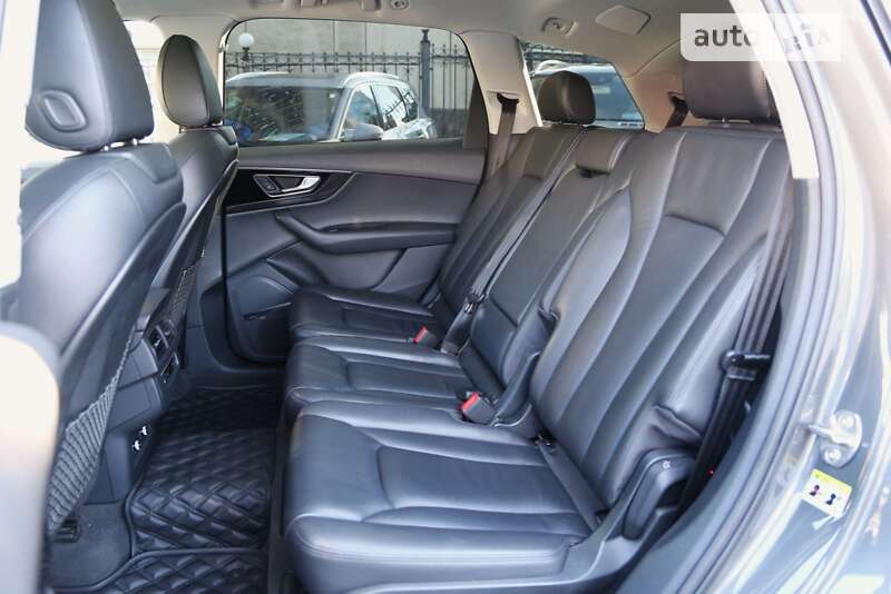 Внедорожник / Кроссовер Audi Q7 2018 в Киеве