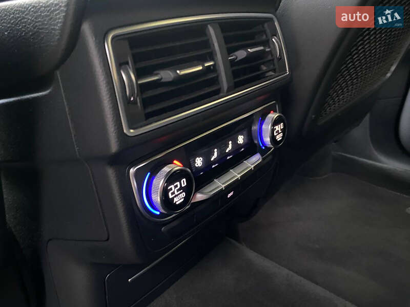 Позашляховик / Кросовер Audi Q7 2016 в Луцьку