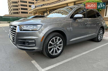 Внедорожник / Кроссовер Audi Q7 2017 в Киеве