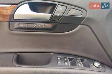 Внедорожник / Кроссовер Audi Q7 2015 в 