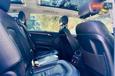 Внедорожник / Кроссовер Audi Q7 2015 в 