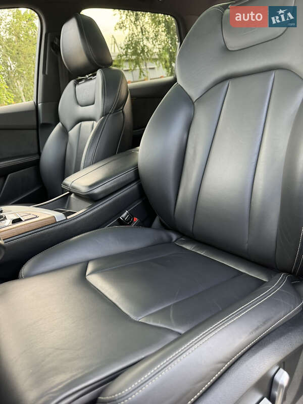 Позашляховик / Кросовер Audi Q7 2015 в Ізмаїлі