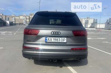 Внедорожник / Кроссовер Audi Q7 2017 в Киеве