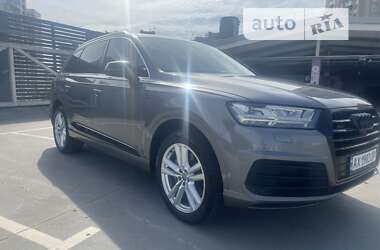 Внедорожник / Кроссовер Audi Q7 2017 в Киеве