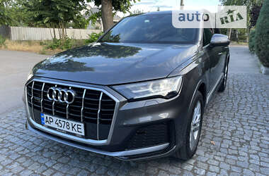 Позашляховик / Кросовер Audi Q7 2021 в Дніпрі